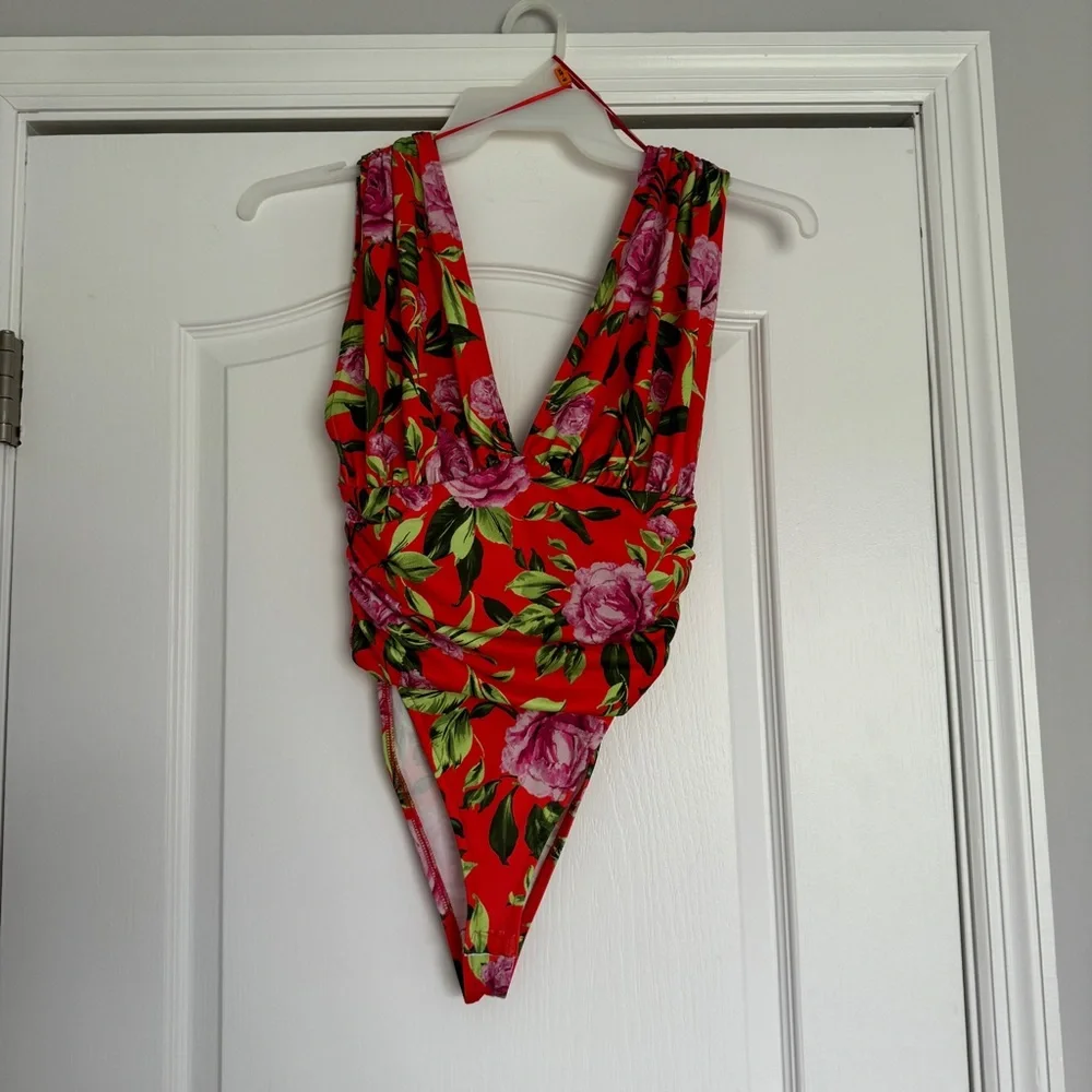 Zara floral plunging neckline and back bodysuit - Picture 5 of 6